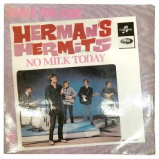 S-113 Herman's Hermits